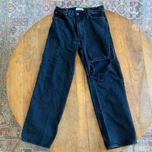 Womens Abercrombie & Fitch 90s relaxed high rise jeans. Size 30/ 10r